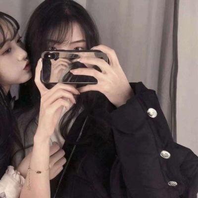 闺蜜头像一人一半明星,一半明星，一半你我